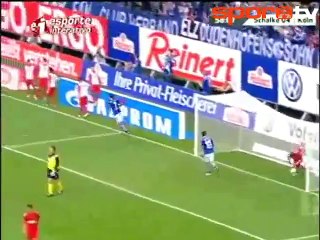 Raul'den muhteşem aşırtma golü!