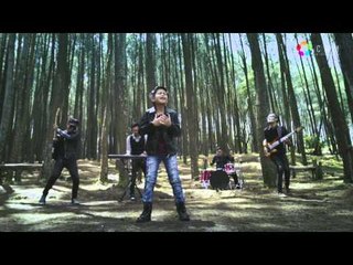 Clinton Lubis - Ayah Cepat Pulang [Official Video Clip]