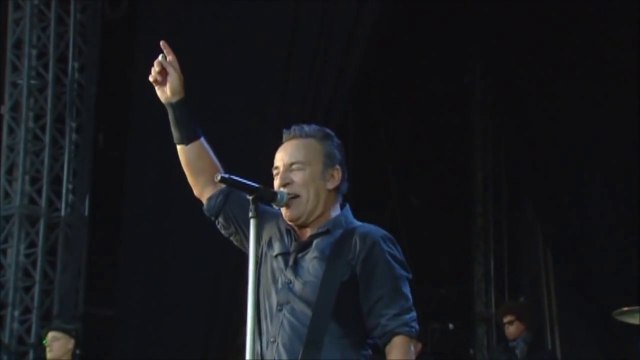 Bruce Springsteen - Born In The U.S.A. (Pro-Shot - Hard Rock Calling 2013)