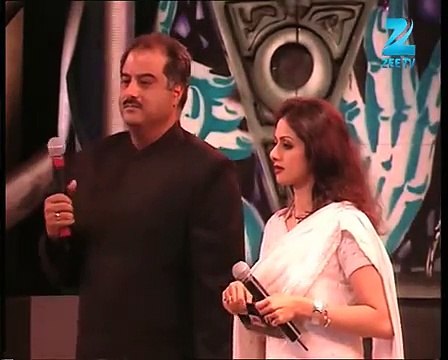 Aamir Khan Wins Best Actor Award in Zee Cine Awards