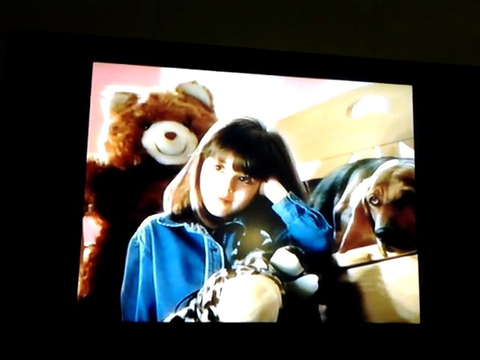 Opening to Miracle On 34th Street (1994 Remake) 1995 VHS