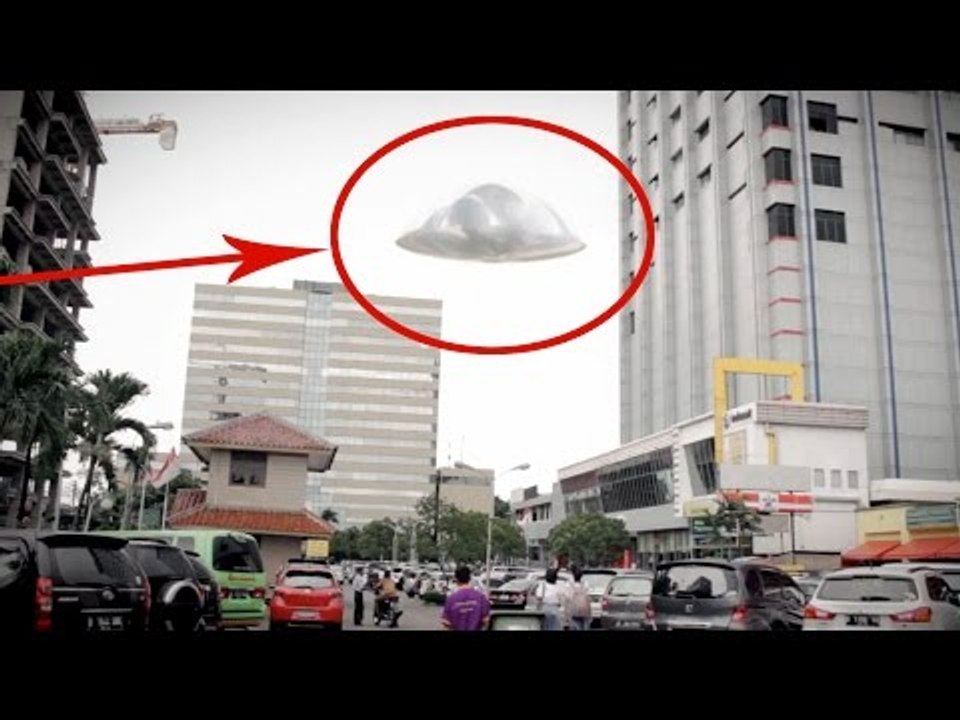 VIDEO PENAMPAKAN UFO DI JAKARTA 2014