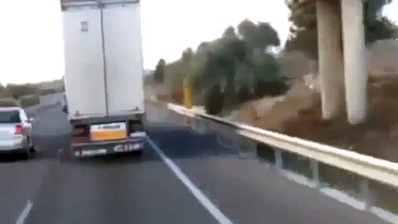 Gözümle Görmesem nanmam Diyeceiniz Bir Video