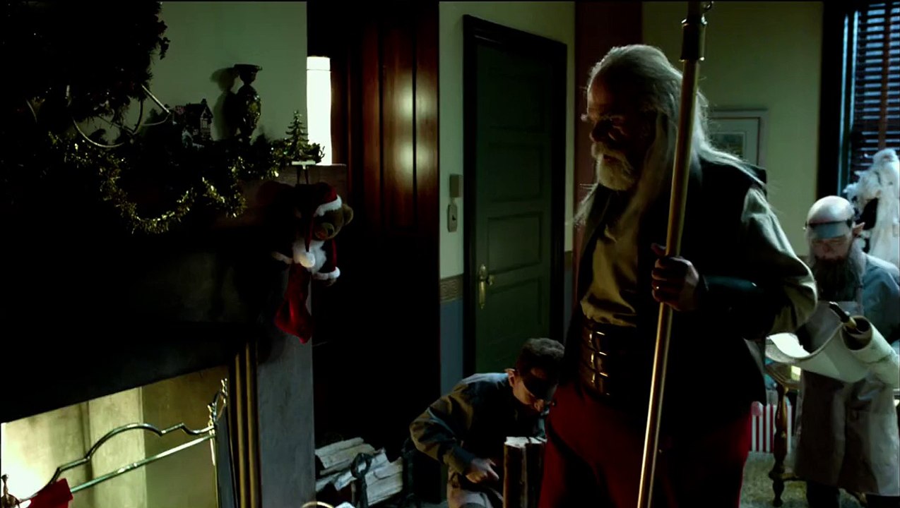 Watch New Movie Trailers, Previews & Behind-the-Scenes Clips