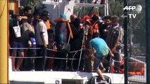 Barco com pelo menos 22 migrantes naufraga na Turquia
