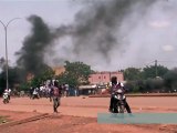 Coup d'Etat au Burkina: le chef des putschistes promet des élections 