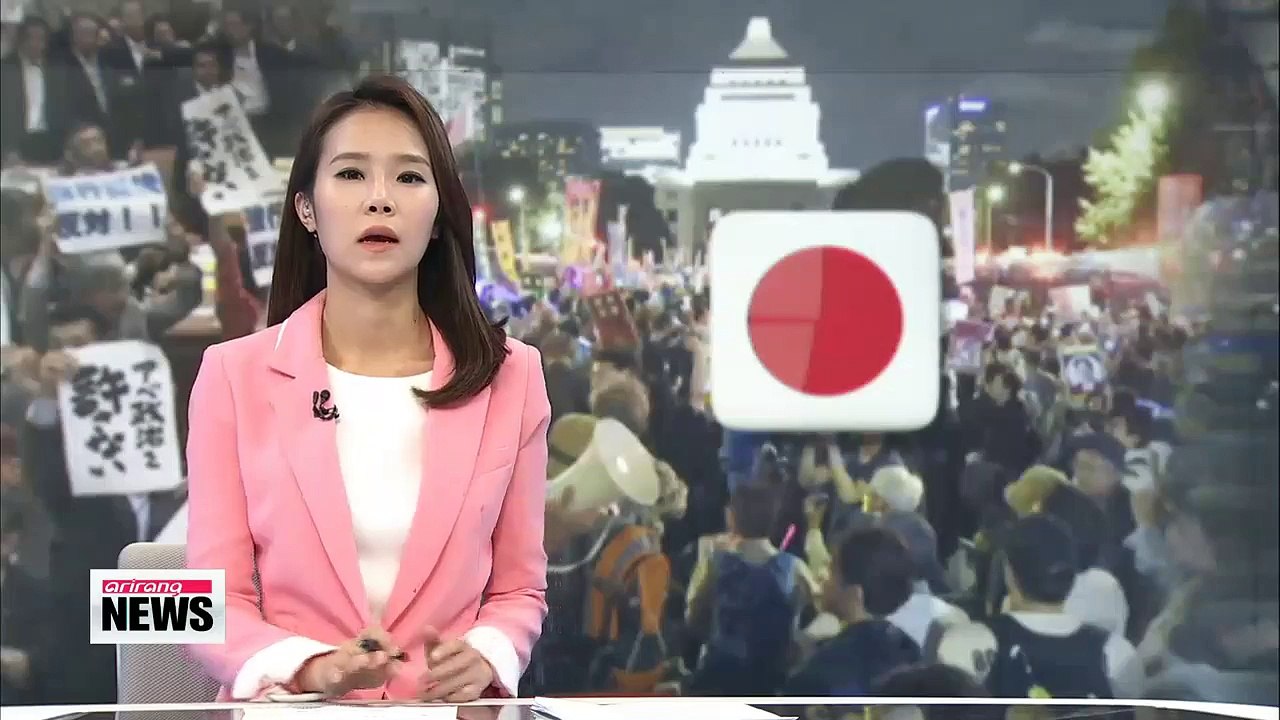 Japanese protestors rally against controversial security bills