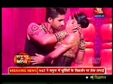 Pragya Ke Gher Chal Raha Hai Jashn Jaha Pahuche Sid Aur Roshni  - 16 September  2015 - Kumkum Bhagya