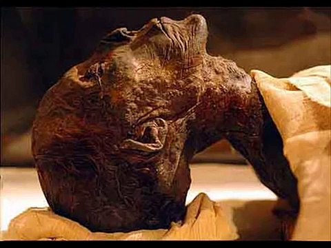 Firon Ki Lash Ibrat Ka Nishan By Maulana Tariq Jameel