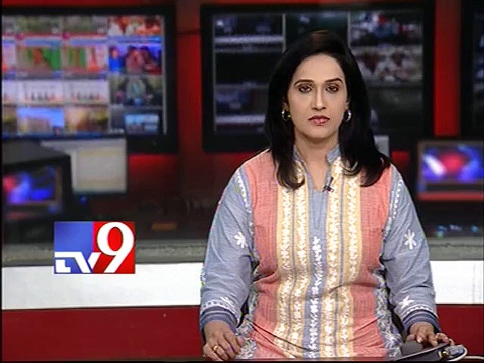 Elephant slips into well ,rescued by forest officials in Kerala - Tv9