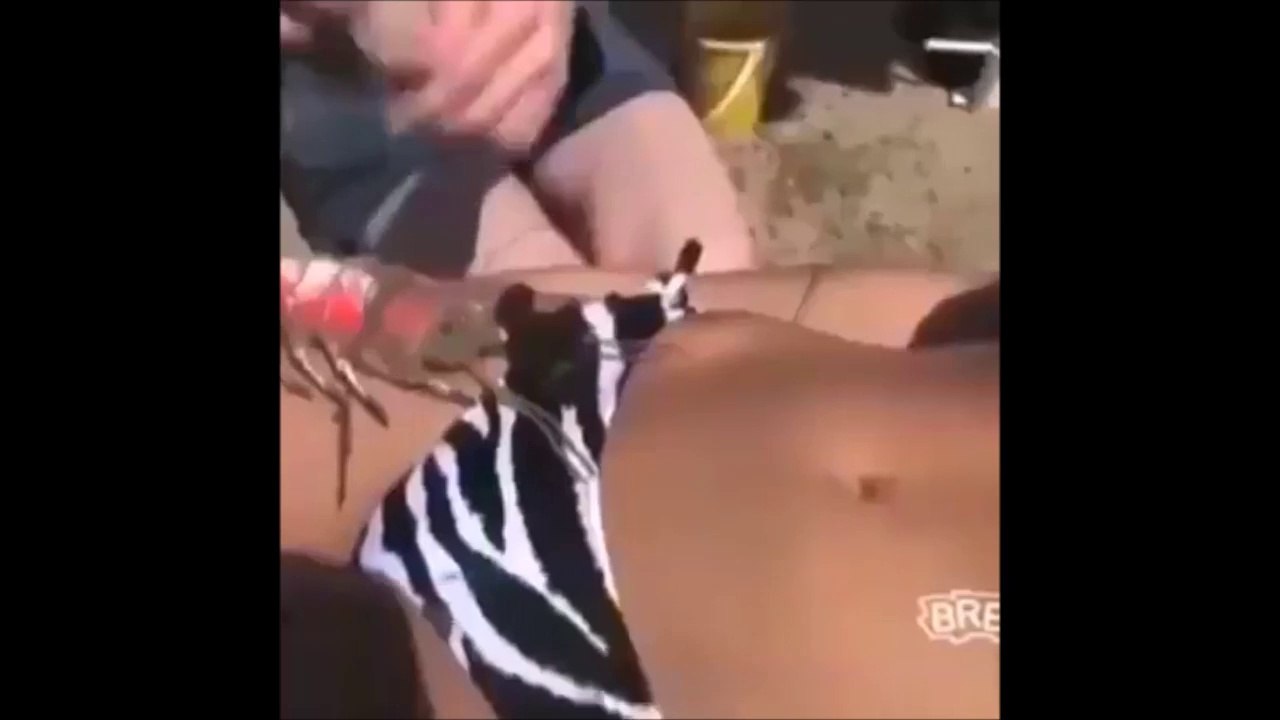 Blague du soutif coupé à la plage... Magique