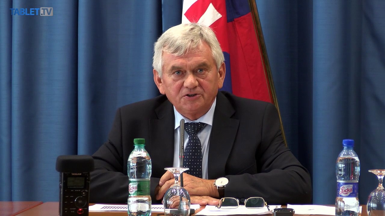 ZÁZNAM: Ľ. Jahnátek a V. Čislák po skončení rokovania vlády