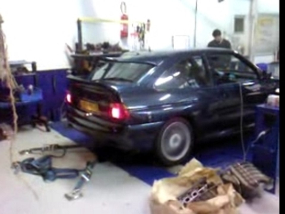Escort Cosworth au banc