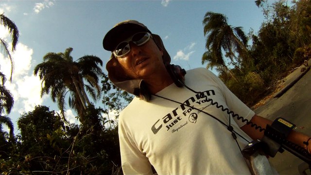 Busca e Retirada de metais ferrosos e não ferrosos das areias, Ubatuba, SP, Brasil, 2015, Parte (41)