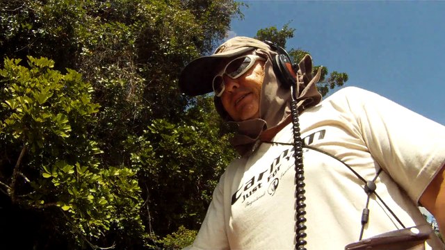 Busca e Retirada de metais ferrosos e não ferrosos das areias, Ubatuba, SP, Brasil, 2015, Parte (33)