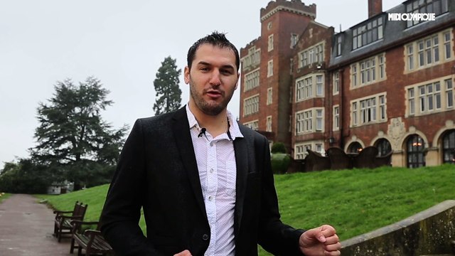 L'histoire du jour : les tabloïds chargent Atonio