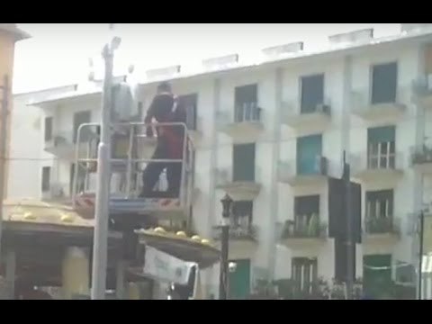 Aversa (CE) - Videosorveglianza, parte installazione delle telecamere wireless (15.09.15)