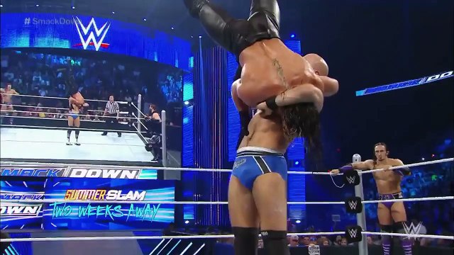 Cesaro neville-vs-seth-rollins kevin-owens-smackdown-aug-13-2015-1