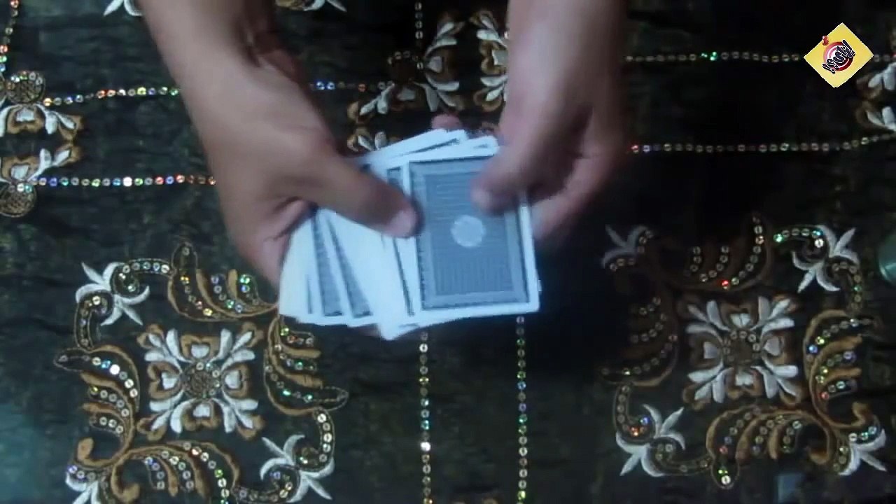 تعلم خدعة سحر عين الضحية بـ اوراق اللعب الكوتشينة - العاب الخفة