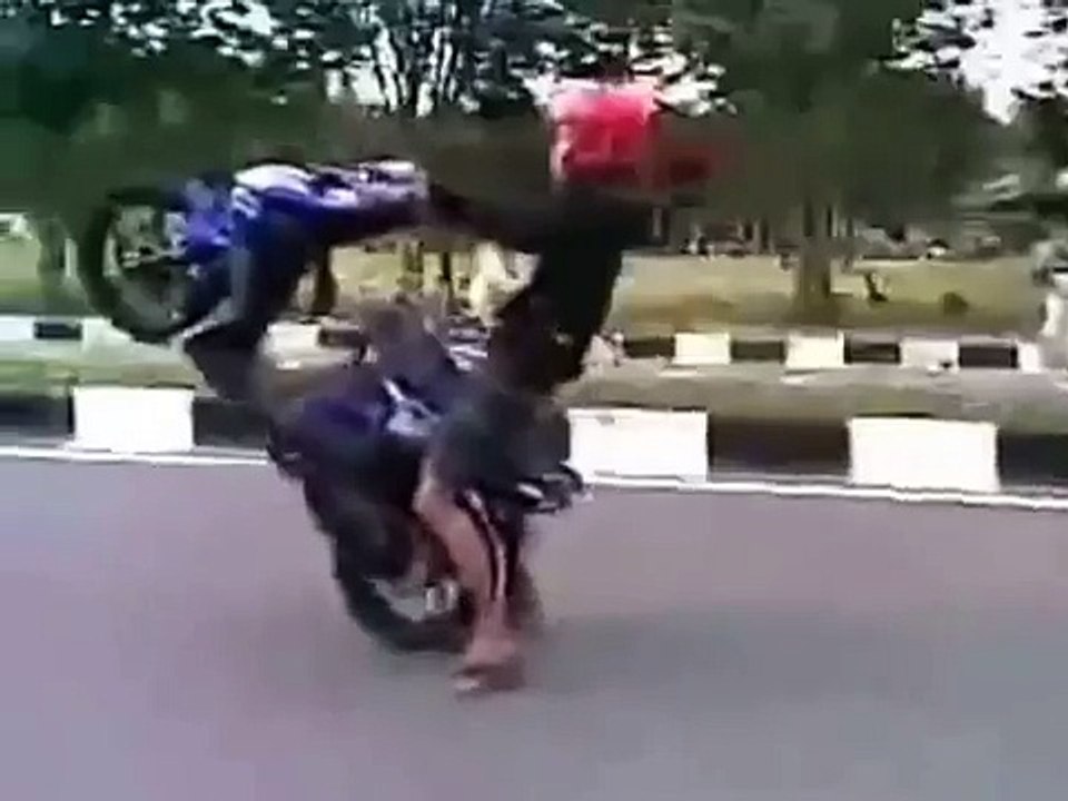 new Super Kocak   Atraksi Motor Standing Part 2