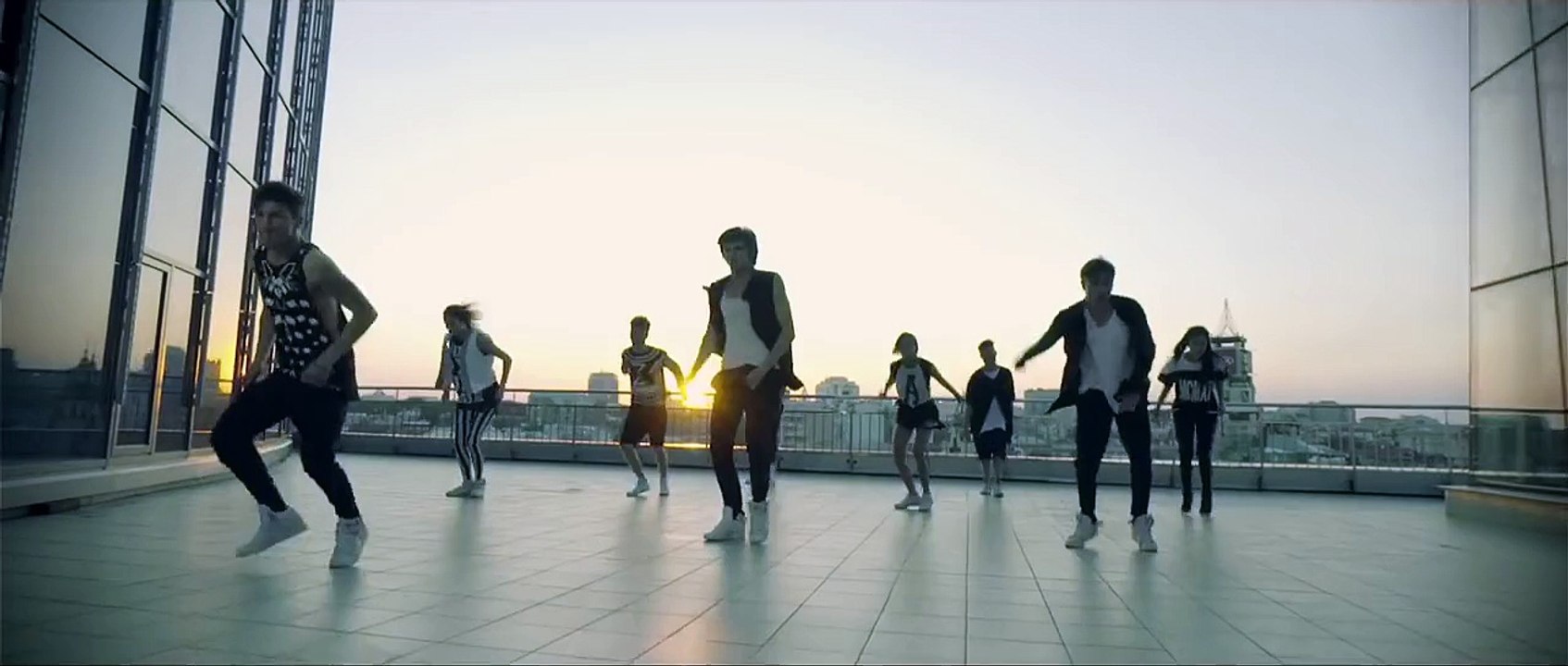 Miley Cyrus - Wrecking Ball | Remix | Foresight ballet