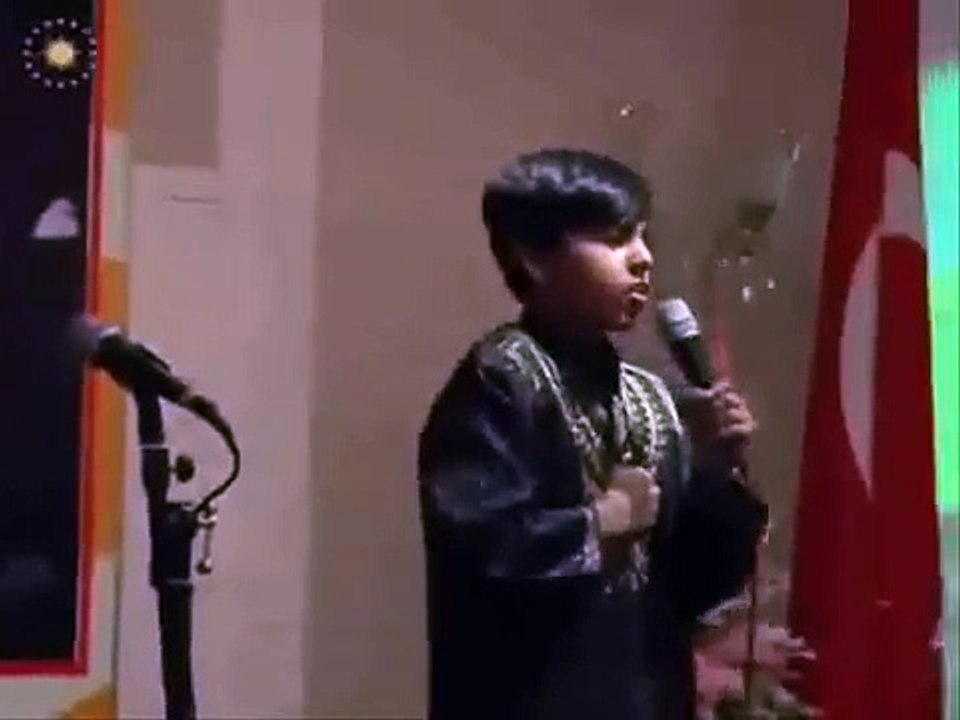 Abubakar Farooqui singing Gulpembe and Meeting Turkish President Abdullah Gul (2010)
