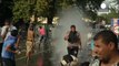 Macar polisi sığınmacılara biber gazı ve tazyikli suyla müdahale etti