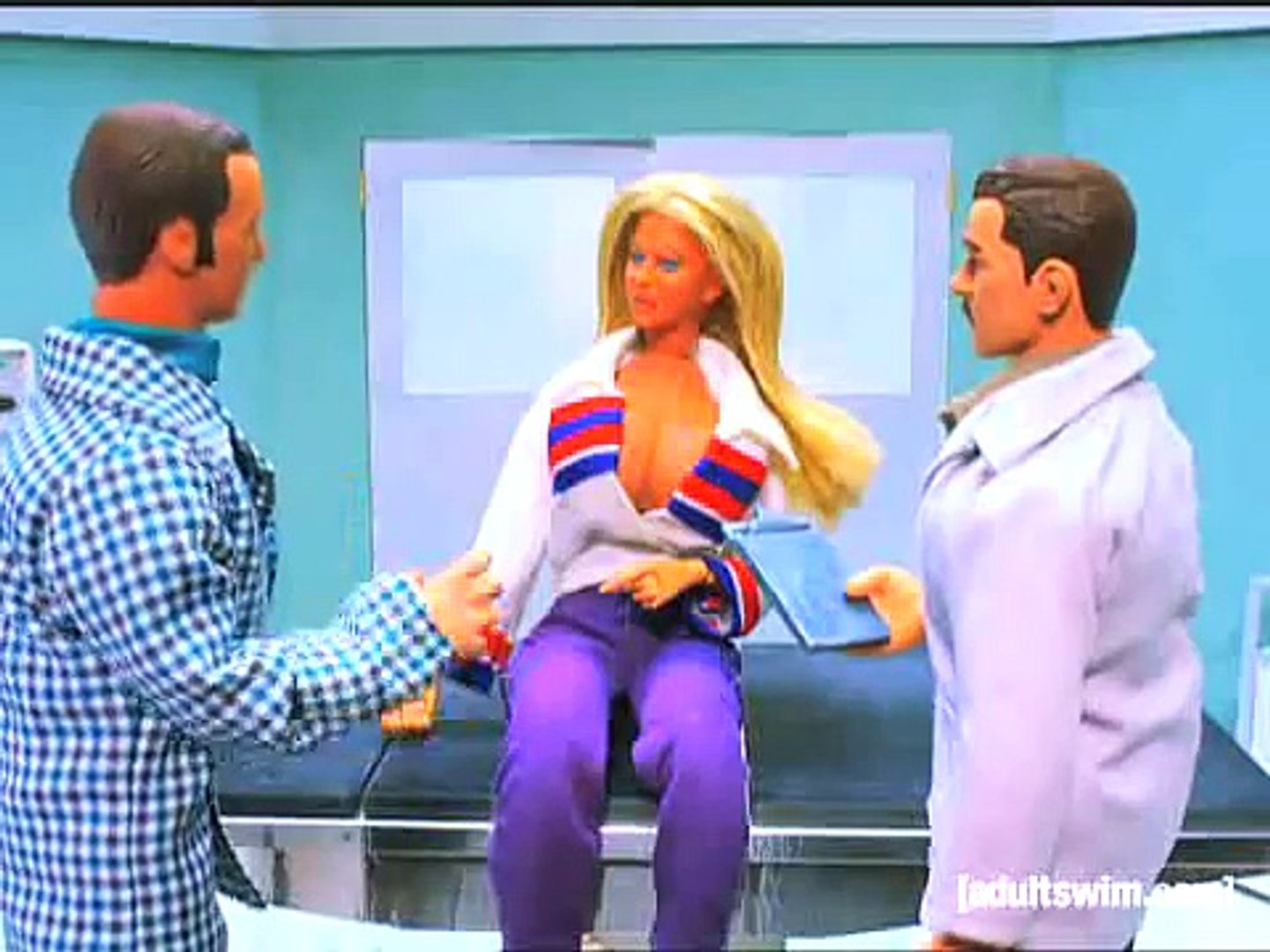 Chicken bionic woman robot