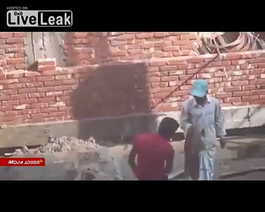 HAHA KID HAS NEVER SEEN A LASER BEFORE!