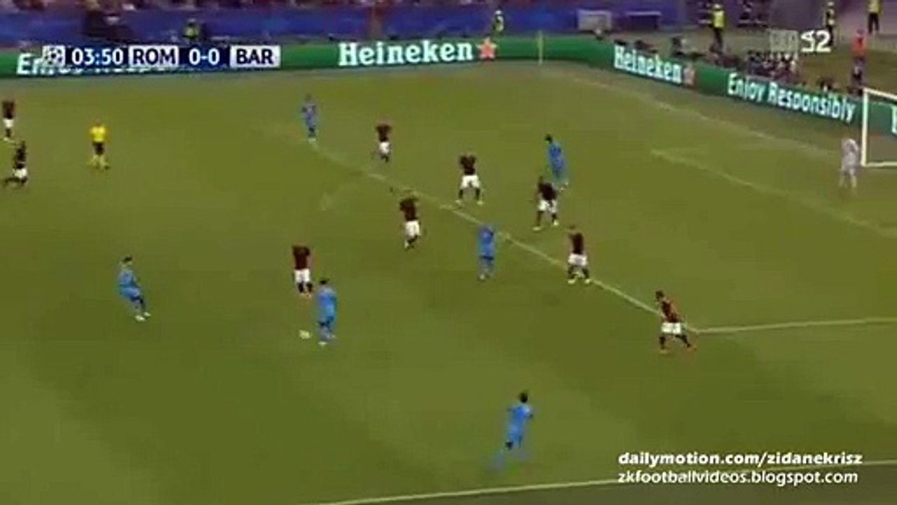 Messi Fantastic Long range Shot | Roma v. Barcelona 16.09.2015 HD