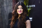 Kylie Jenner's new app soars past sisters' apps on iTunes charts