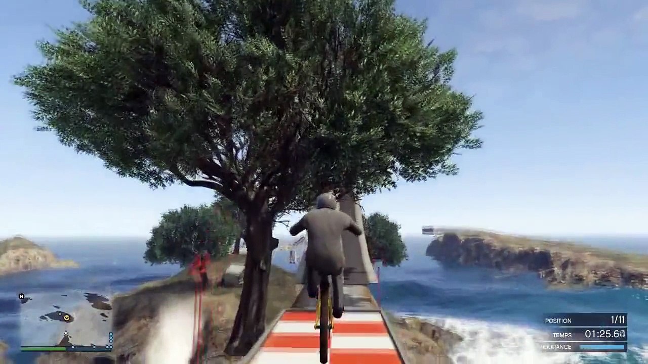 COURSE-EN-VA?LO-AU-DESSUS-DE-L'EAU-!-COURSE-WT