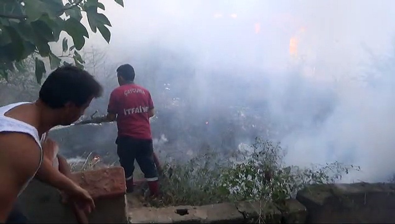 ÇAYCUMA'DA OT YANGINI