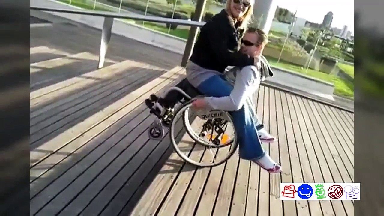 Des Vidéos drôles de Gens Tomber Compilation (2013)