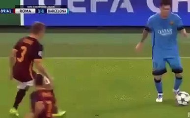 Lionel Messi OUTRAGEOUS NUTMEG on Lucas Digne - As Roma vs. FC Barcelona