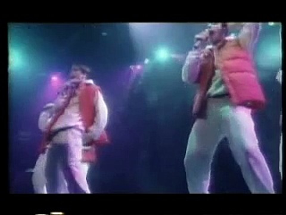 Take That - Everything Changes Live in Berlin - Take That & Party Album Medley (7)