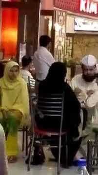 molvi ne kya kia nokrani k sath kya kia -دیکھئے اس مولوی نے کھانا کھاتے وقت اپنی نوکرانی کے ساتھ کیا کیا ؟؟ کی