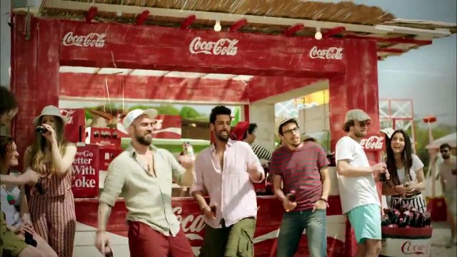 Aç Bir Coca Cola Reklamı - Yeni Coca Kola Reklamı [Özcan Deniz & Sıla]