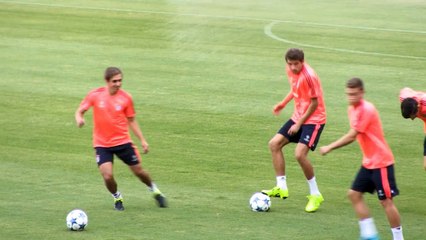 Bayern - Les Munichois surpris par l'arrosage automatique