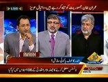 Imran Khan Kay Dharnay nay Nawaz Hakoomat ko Kamzor aur Army ko Mazboot kiya hai Ansar Abbasi