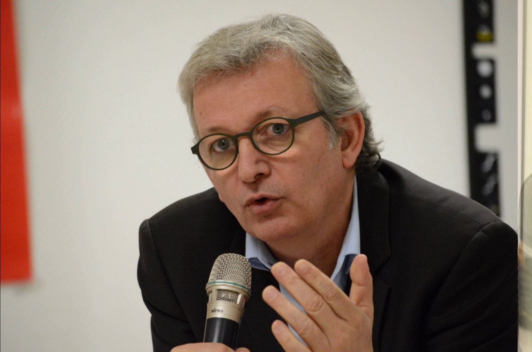 Bourse du Travail Toulon 2015 - Conférence de Presse Pierre Laurent - 720p