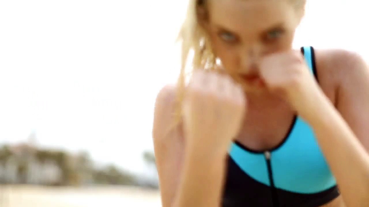 Victoria’s Secret : Aller de l'avant ! avec Elsa Hosk