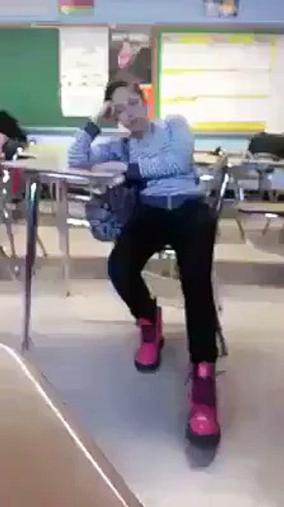 Girl Falls Asleep In The Classroom - VideosMunch