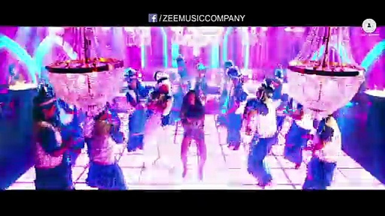 Jugni Peeke Tight Hai HD Video Song - Kis Kisko Pyaar Karoon [2015]