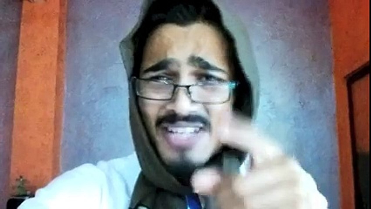 Mr. Hola