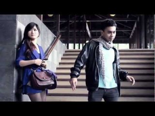 Raditya Dika Nyanyi dan Joget Korea