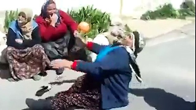 Apaçi dansı yapan teyze