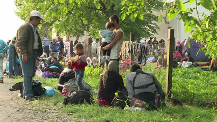 Les migrants arrivent par milliers en Croatie