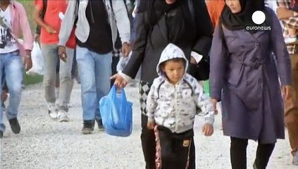 Croatia says it can't take more migrants as thousands pour in