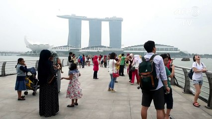 F1 organisers say haze situation volatile but race to continue